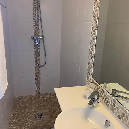 كولومبو فندق 2*