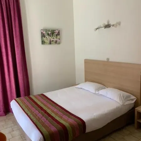 Colombo- Porto Corse Отель