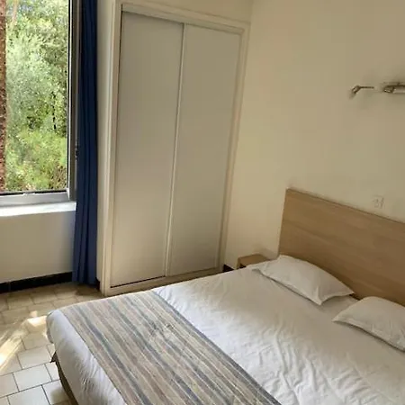Отель Colombo- Porto Corse