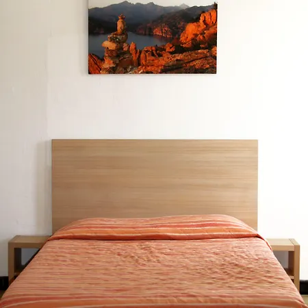 Hotel Colombo- Porto Corse Porto (Corsica)